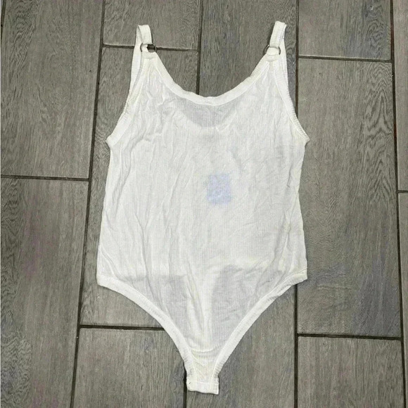 Intimately Free People Bodysuit O-Ring White Size L - Picture 4 of 8